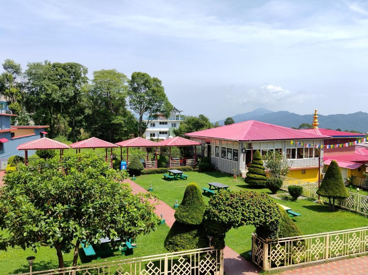 Madpackers Bir Hostel Exterior photo